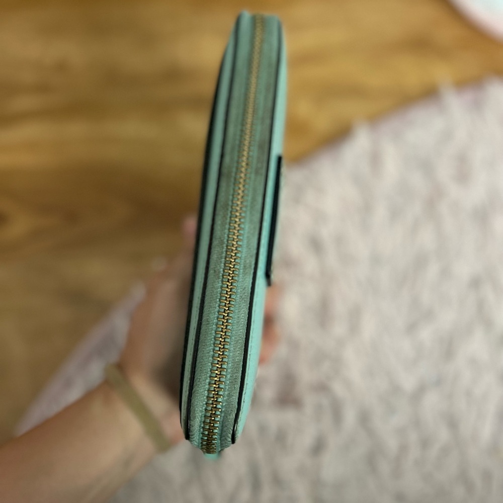 Kate Spade Wallet - Picture 3 of 4